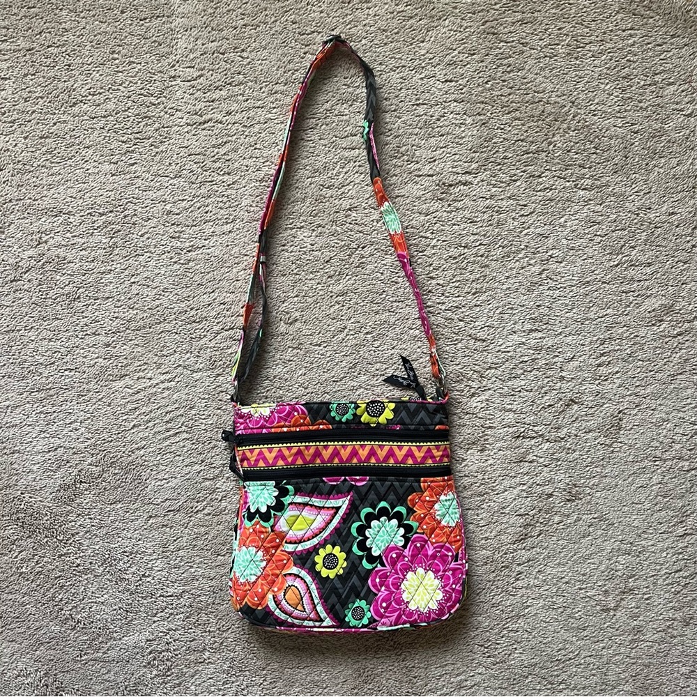 NWOT Vera Bradley Ziggy Zinnia Crossbody Bag